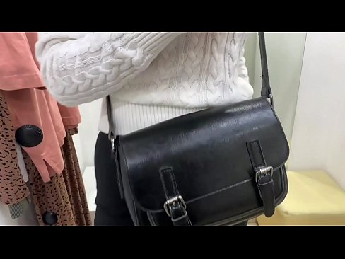 ❤️ Masturbasi umum tina jalang ngora FeralBerry sareng dildo di kamar pas ️❌ video porno dina su.ixiporn.ru